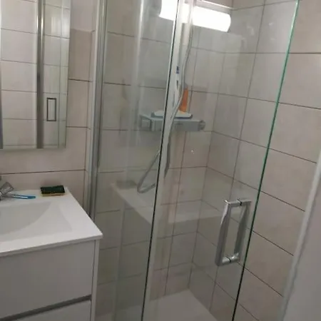 Apartment Spacious Condo, Serenity Palaiseau